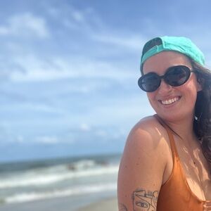 Meet your Posher, Olivia